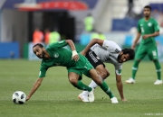 沙尔克教练组调整战术，迎战榜首之争的简单介绍