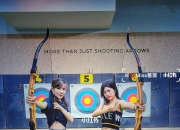 爱游戏官方入口-射箭比赛中新加坡选手实力完胜，登顶