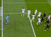 爱游戏vip注册-瓦伦西亚战胜对手，晋级欧冠半决赛