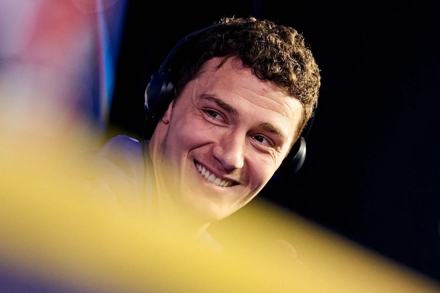 恩菲尔德主帅强调团队配合,迎战欧洲劲旅的简单介绍 恩菲尔德主帅强调团队配合,迎战欧洲劲旅的简单介绍