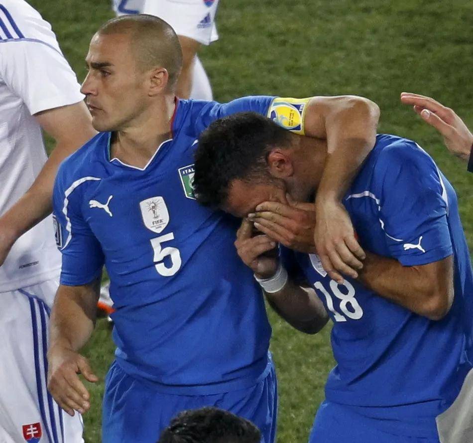 包含斯洛伐克男足意外惊艳,成功晋级下一轮的词条 包含斯洛伐克男足意外惊艳,成功晋级下一轮的词条