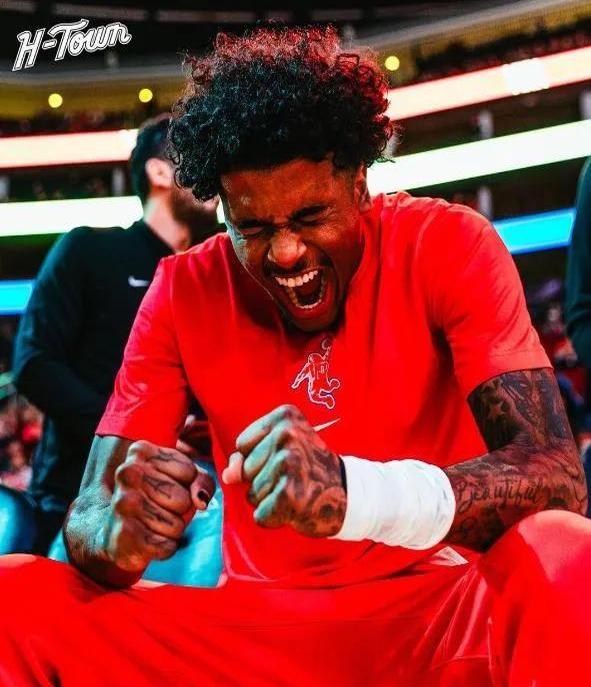 球队主帅辞职,选秀探花球员崛起领队球队新赛季的简单介绍 球队主帅辞职,选秀探花球员崛起领队球队新赛季的简单介绍