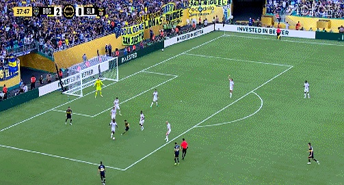 火药味十足!欧洲豪门展现实力对抗强敌 火药味十足!欧洲豪门展现实力对抗强敌