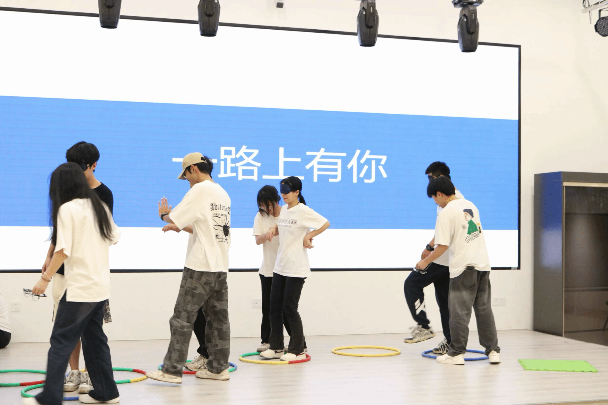 集体项目中协作与默契同样重要，精彩无比