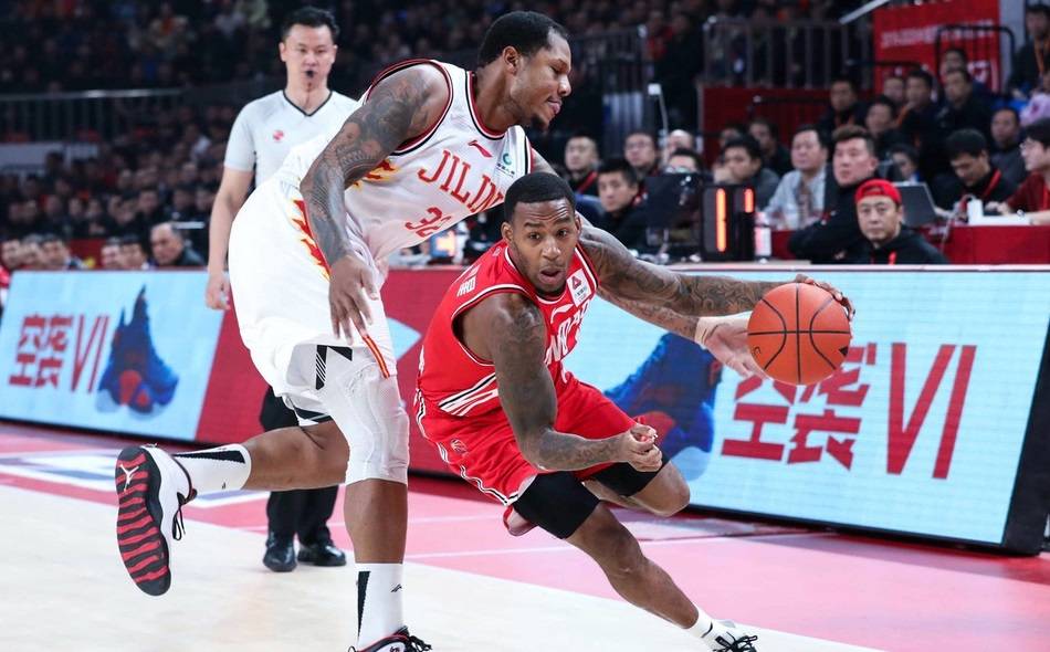 巨无霸现身!豪取胜利,实现逆袭的简单介绍 巨无霸现身!豪取胜利,实现逆袭的简单介绍