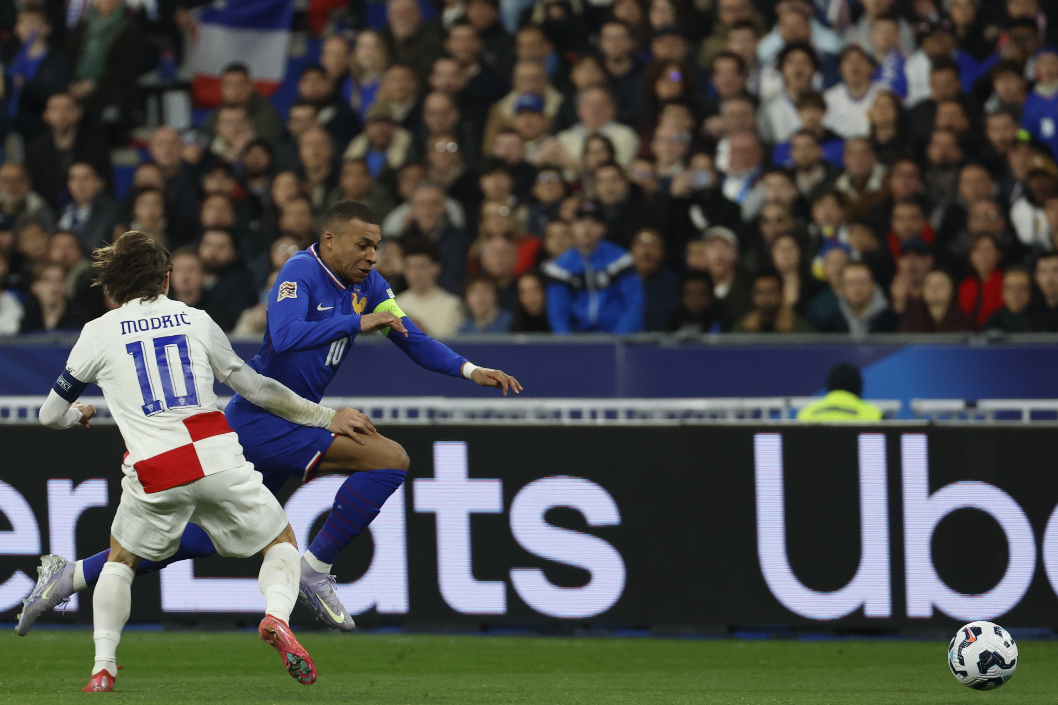 比利时队惜败于法国,无缘欧国联半决赛 比利时队惜败于法国,无缘欧国联半决赛