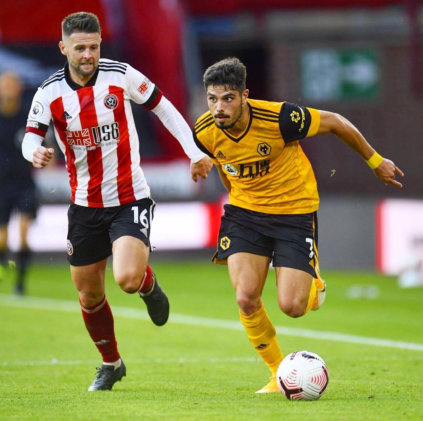 关于切尔西主场轻松战胜狼队,追赶积分领头羊的信息 关于切尔西主场轻松战胜狼队,追赶积分领头羊的信息