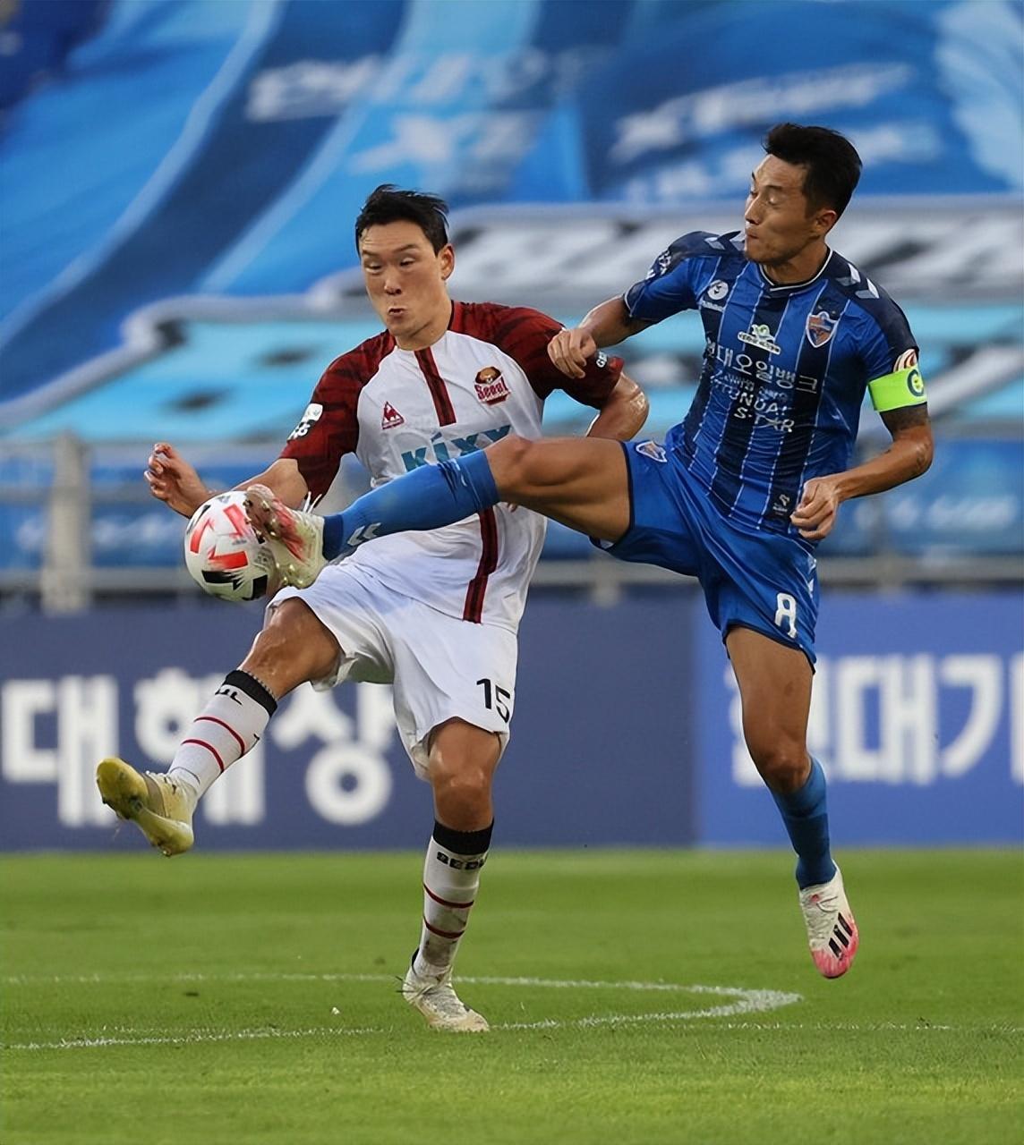 球队士气高昂准备展开新一轮比赛 球队士气高昂准备展开新一轮比赛