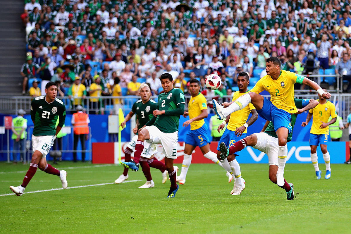 著名国际足球联赛带来一场场精彩对决