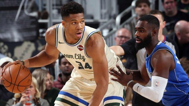 包含雄鹿连败声音再起，主帅面临考验的词条