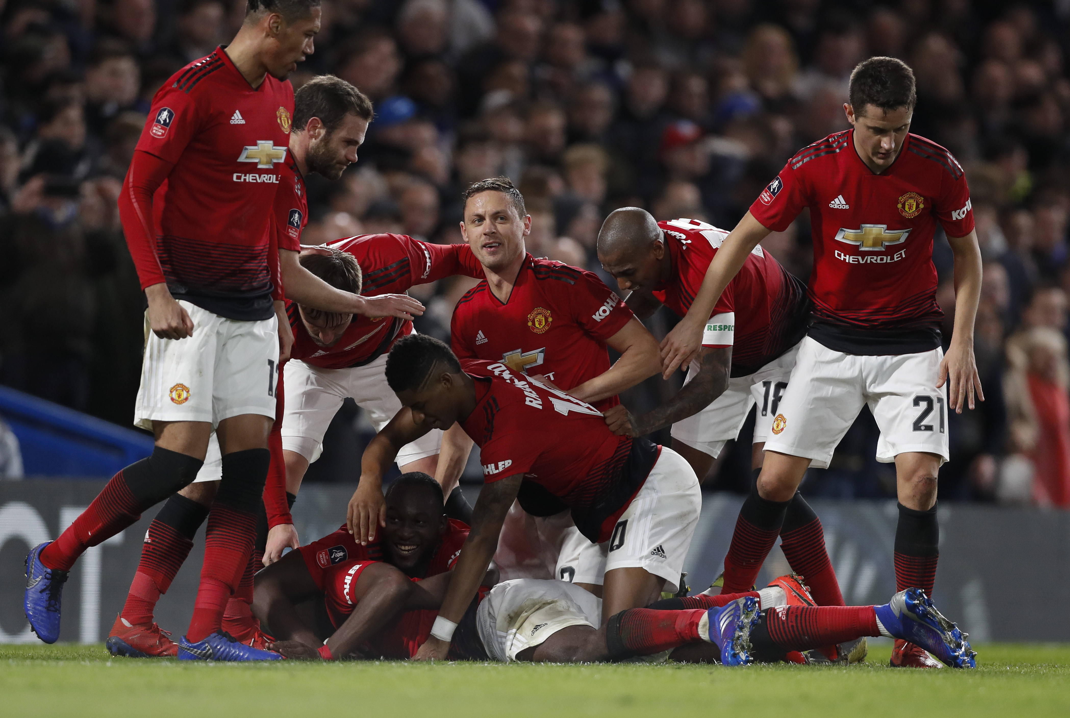 曼联遭遇重创，切尔西获得宝贵胜利的简单介绍