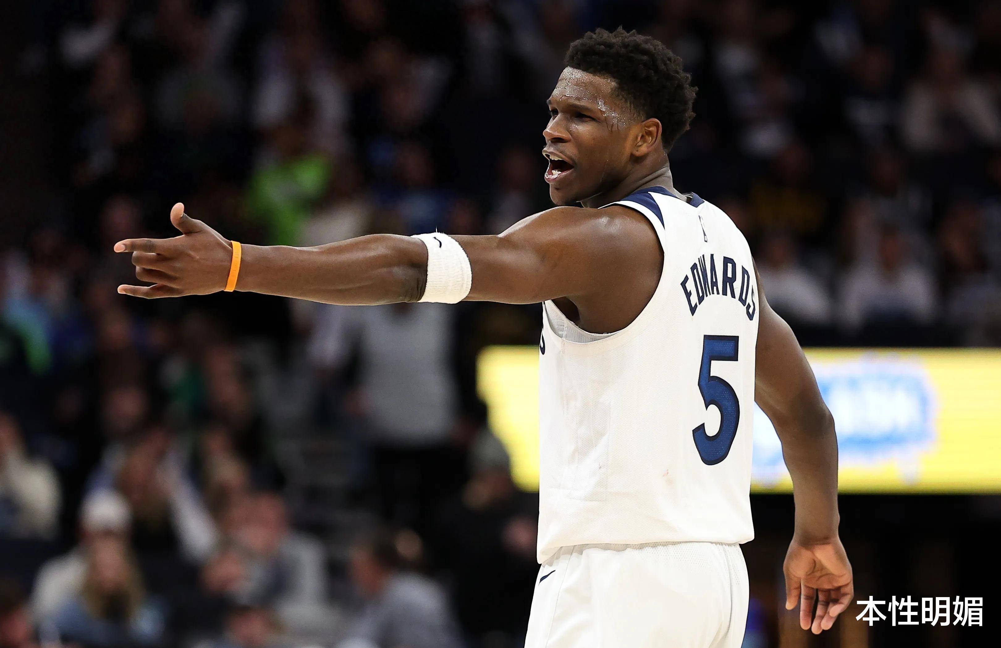 比赛中球员们的飒气姿态震撼人心 比赛中球员们的飒气姿态震撼人心