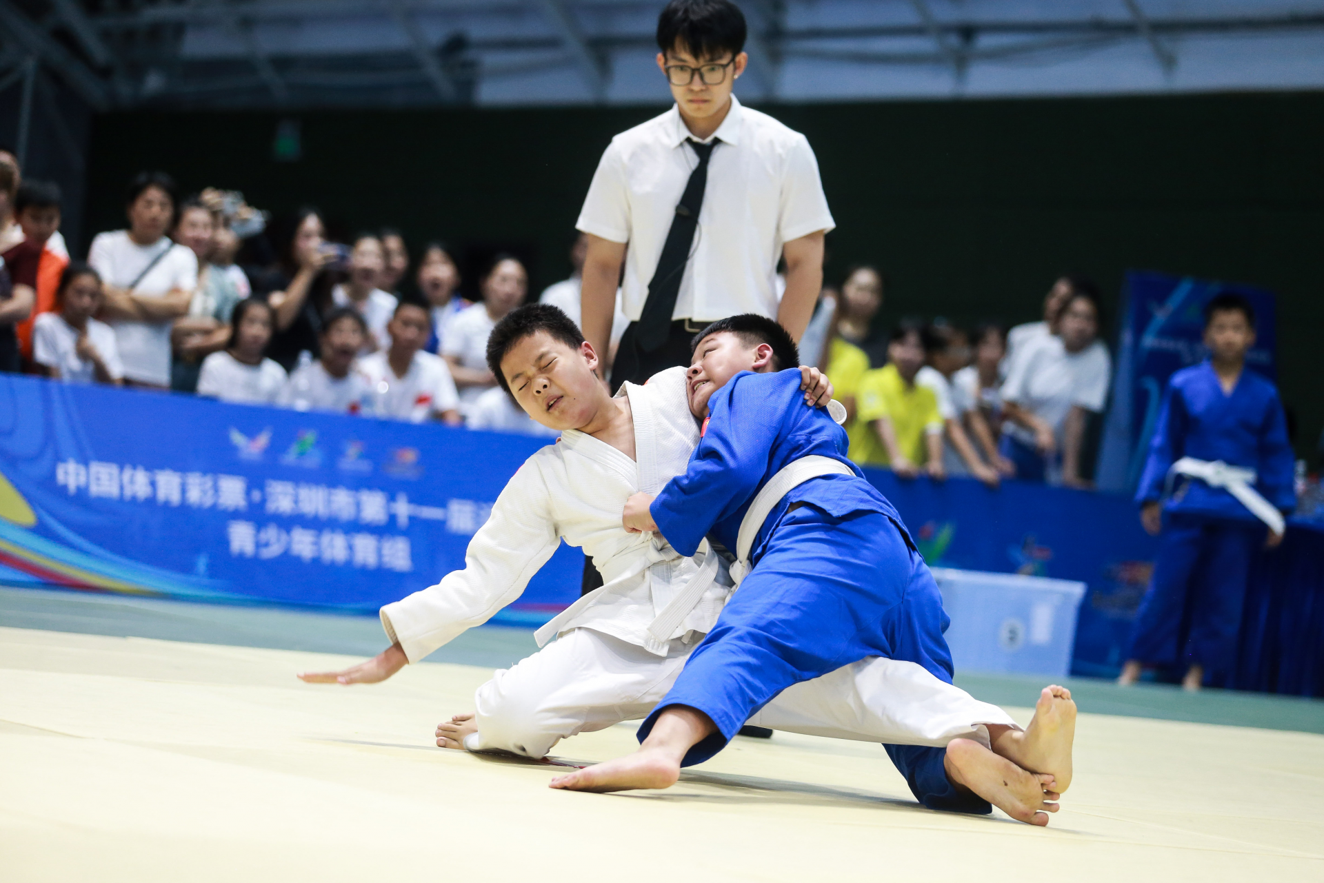 日本选手在柔道项目中斩获金牌