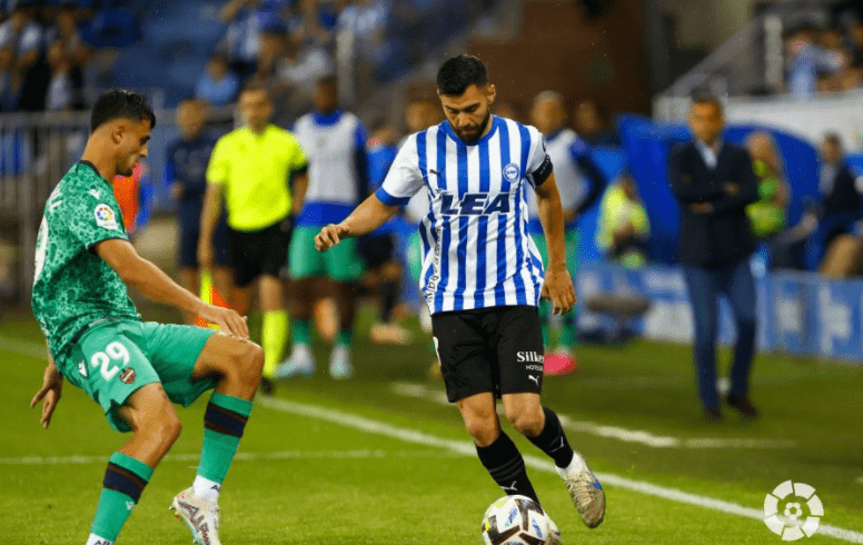 阿拉维斯主教练发表战术布置,寻求突破的简单介绍 阿拉维斯主教练发表战术布置,寻求突破的简单介绍