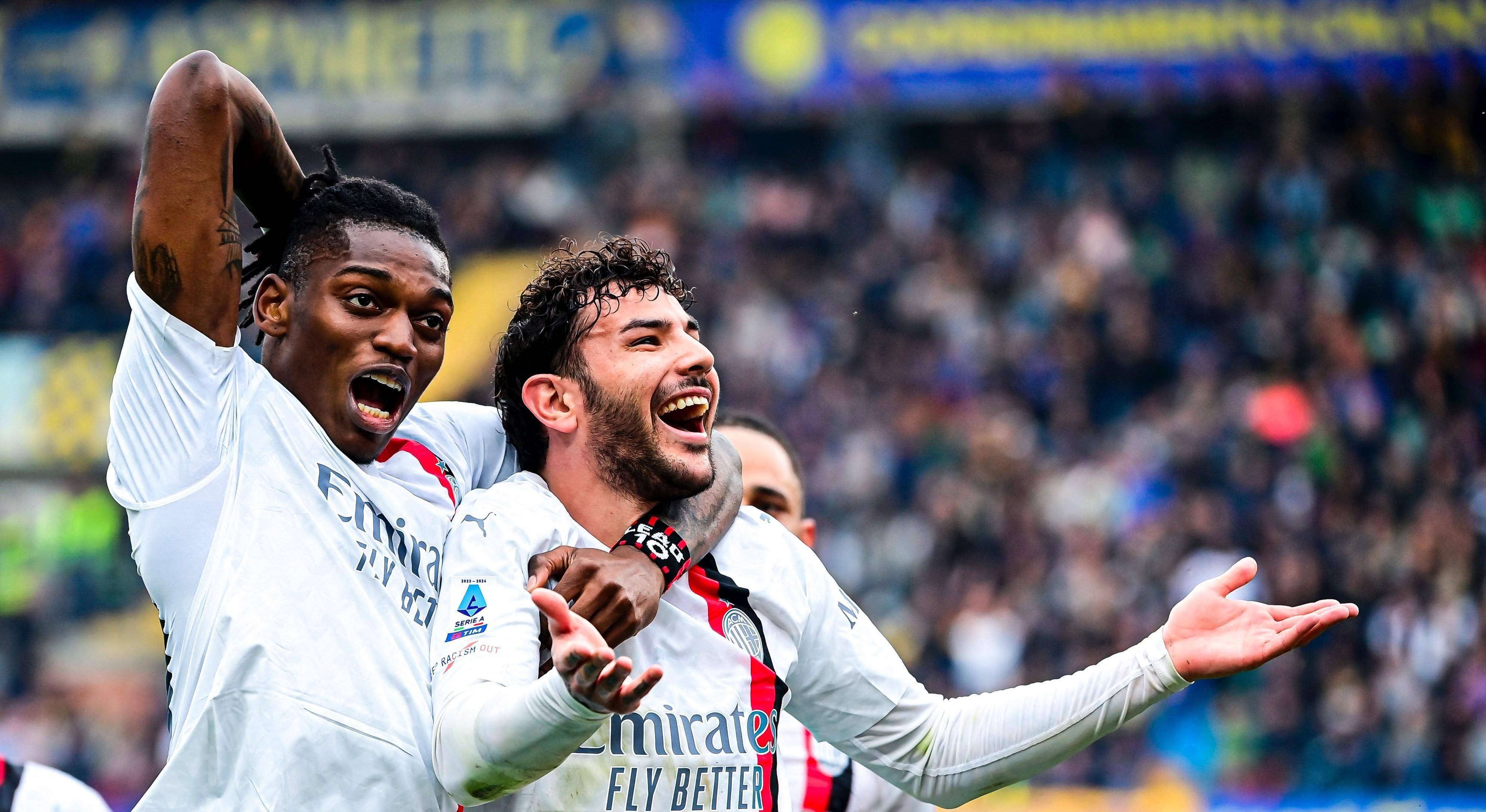 AC米兰新赛季集训落幕,球员状态亮眼 AC米兰新赛季集训落幕,球员状态亮眼