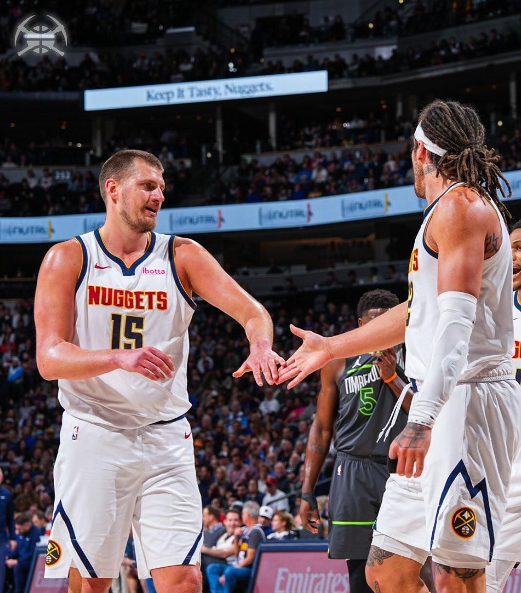 掘金轻取雷霆,继续保持领先的简单介绍 掘金轻取雷霆,继续保持领先的简单介绍