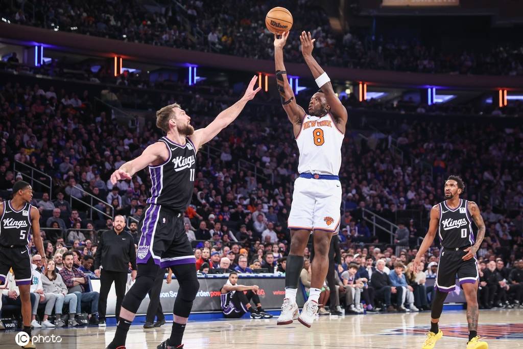 国王击败公牛,霍姆斯上演绝杀。的简单介绍 国王击败公牛,霍姆斯上演绝杀。的简单介绍