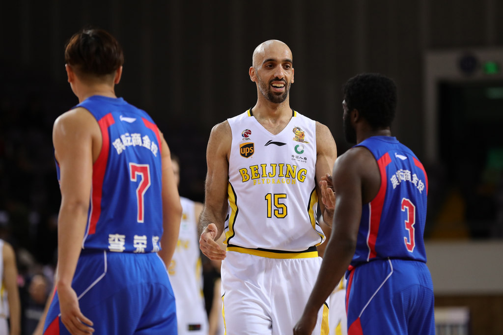 斯图加特客场憾负,保级危机愈加严峻的简单介绍 斯图加特客场憾负,保级危机愈加严峻的简单介绍