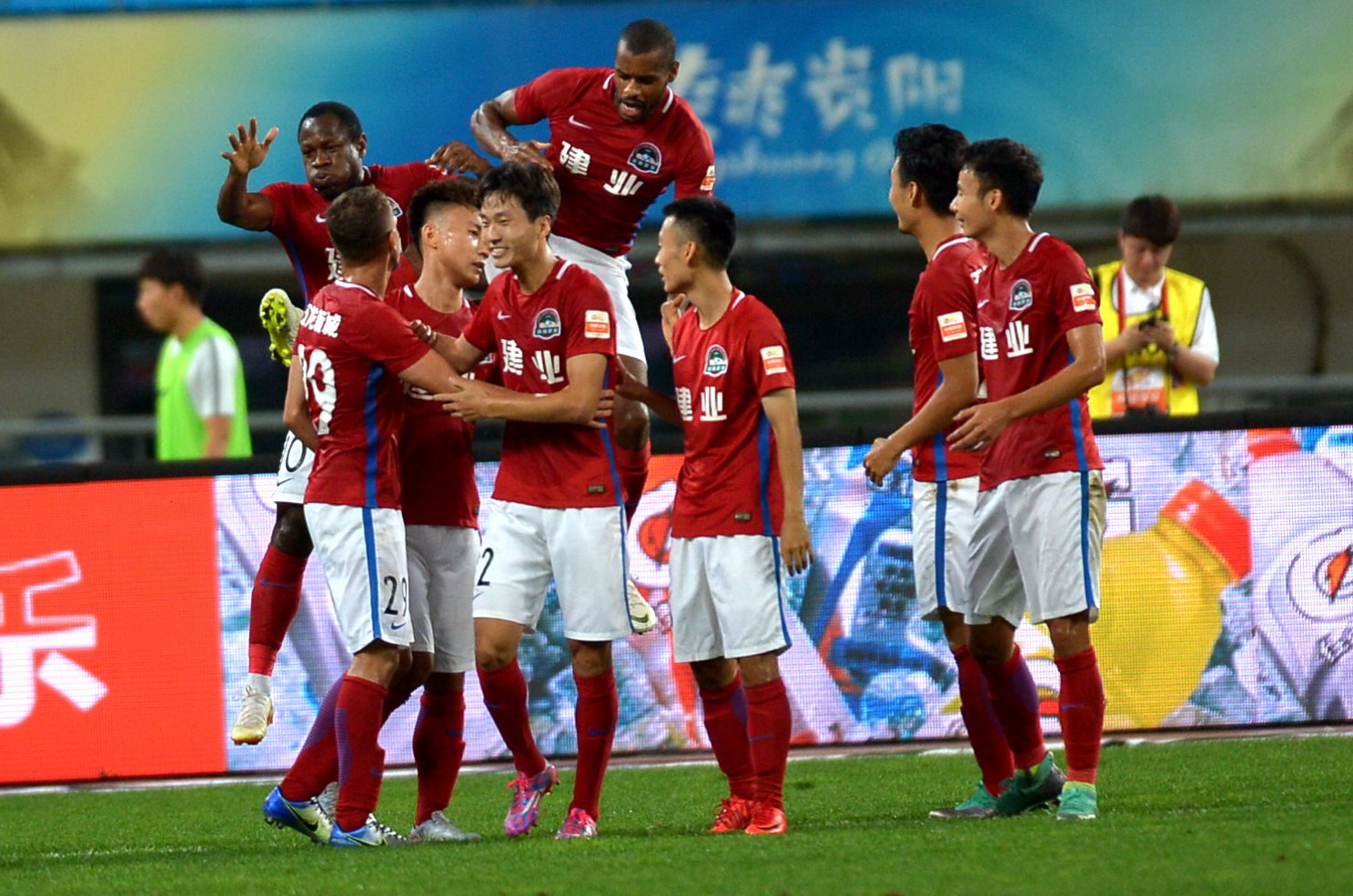 河南建业战平对手,成功晋级亚冠淘汰赛 河南建业战平对手,成功晋级亚冠淘汰赛