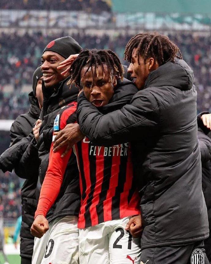 尤文图斯攻势猛烈,对手难以招架! 尤文图斯攻势猛烈,对手难以招架!