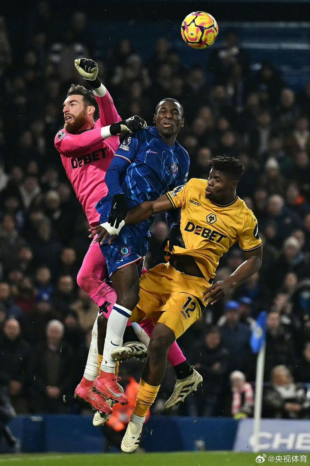 狼队主场不敌切尔西,遭遇失利 狼队主场不敌切尔西,遭遇失利