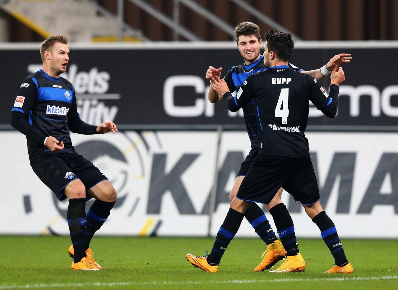 弗赖堡在德国联赛中取得重要胜利 弗赖堡在德国联赛中取得重要胜利