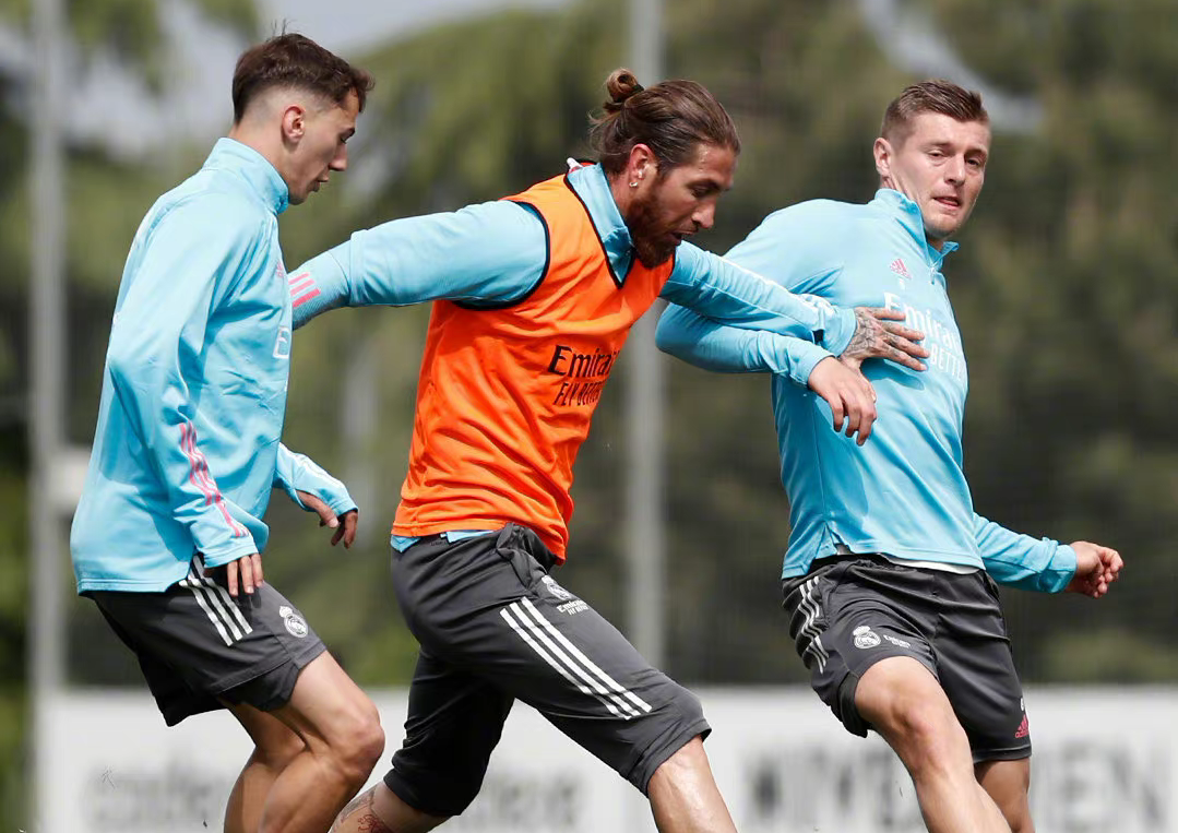 关于巴恩斯利重整旗鼓，全力备战下一轮比赛的信息