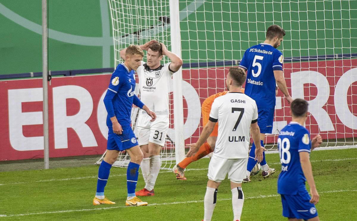 包含汉堡球队遭遇主场失利,挑战更加艰巨的词条 包含汉堡球队遭遇主场失利,挑战更加艰巨的词条