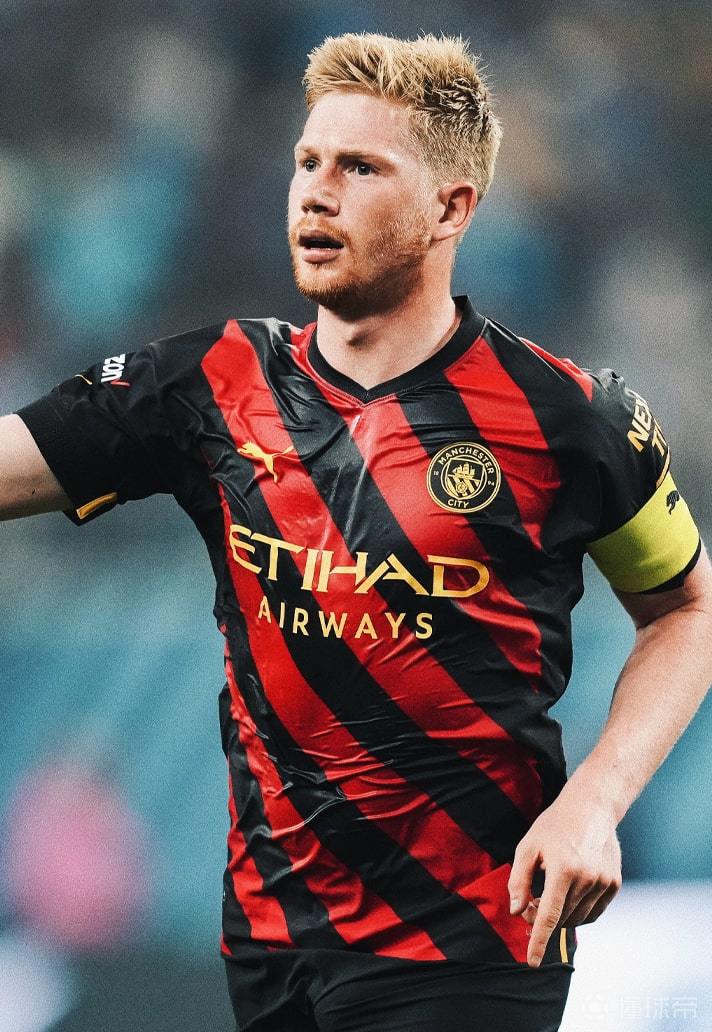 神秘新球员首次亮相场面火热的简单介绍 神秘新球员首次亮相场面火热的简单介绍